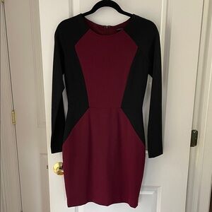 Banana Republic Black and Burgundy Long Sleeve Dress